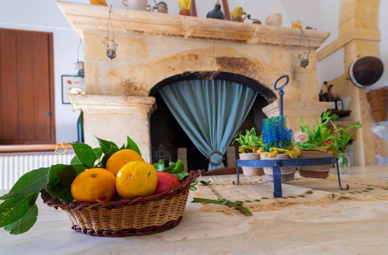 Villa In Gargano - Villa Basso Monte SantʼAngelo Εξωτερικό φωτογραφία