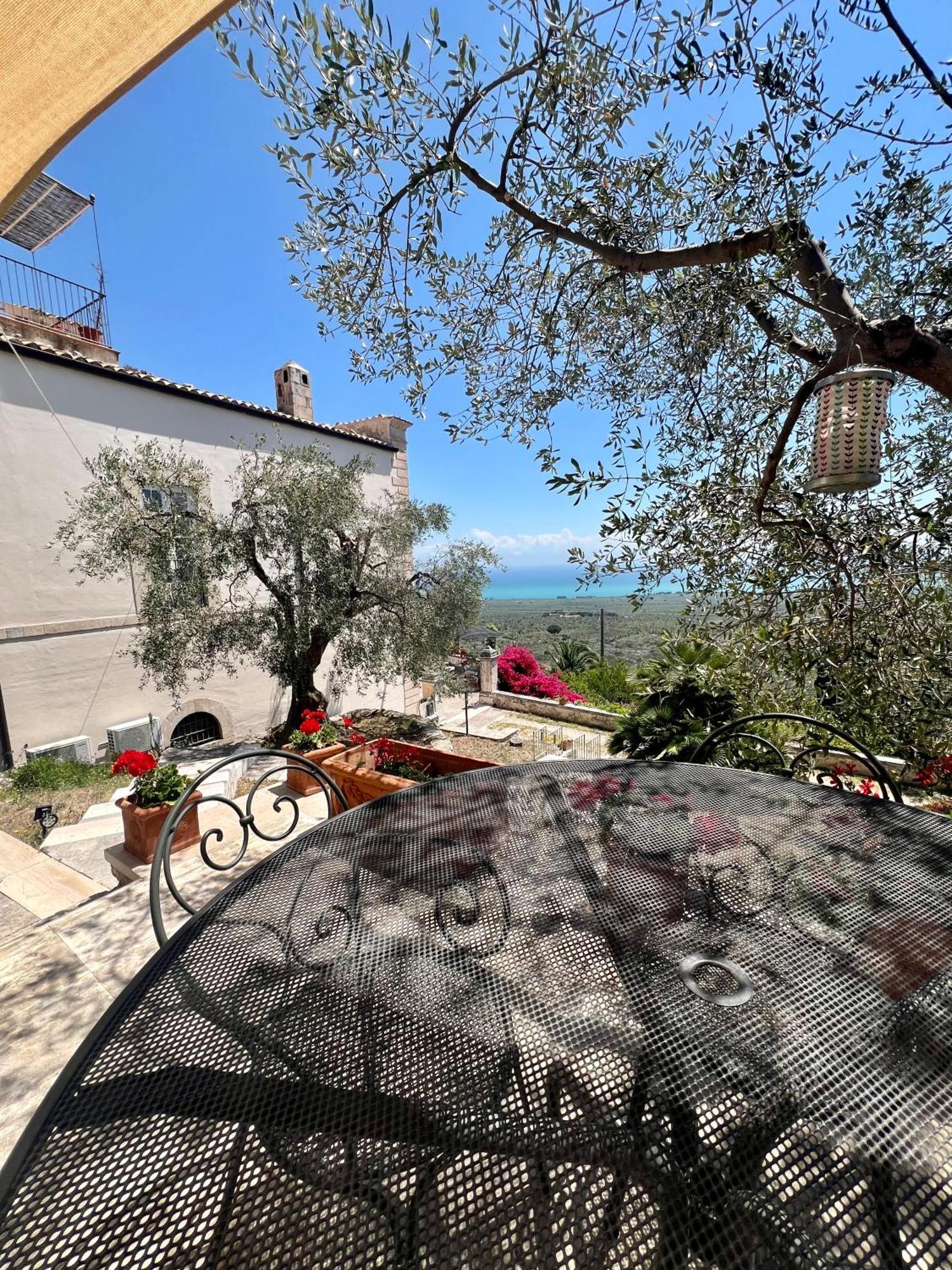 Villa In Gargano - Villa Basso Monte SantʼAngelo Εξωτερικό φωτογραφία